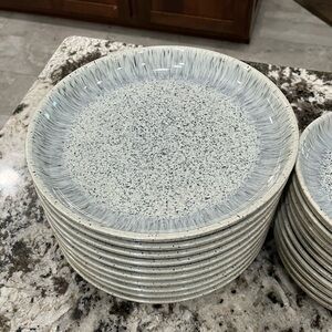 Denby halo light blue toned speckle dinnerware large plates - set of 10